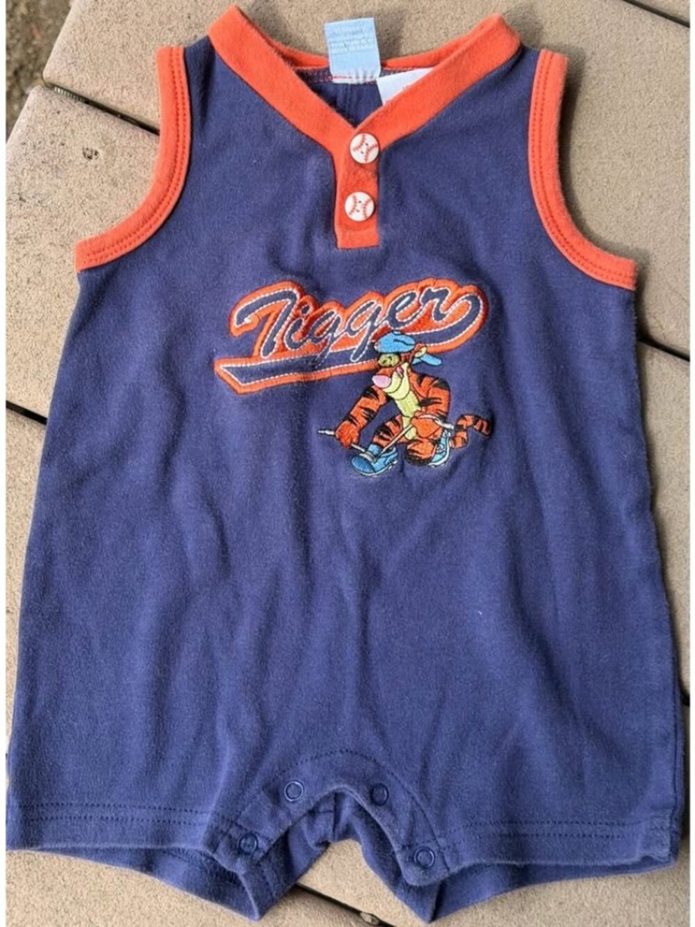 Vintage 90s Tigger Winnie the Pooh Baseball shorty romper. 3/6m.